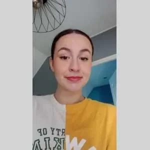 Lola, babysitter à Saint Paer