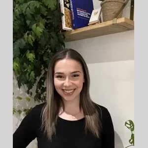 Lou, babysitter à Venissieux