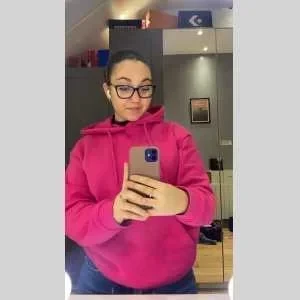 Paloma, babysitter à Loriges