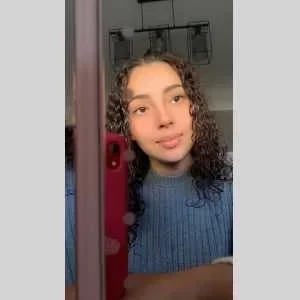 Maissa, babysitter à Perpignan