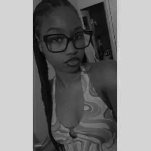 Virginia, babysitter à Champigny sur Marne