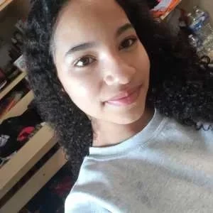 Tessy, babysitter à Charvieu Chavagneux