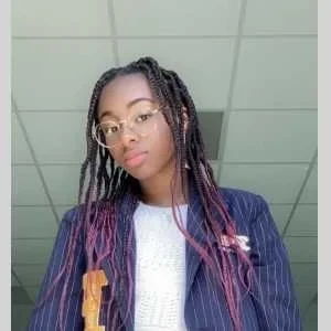 Nohemie, babysitter à Creteil