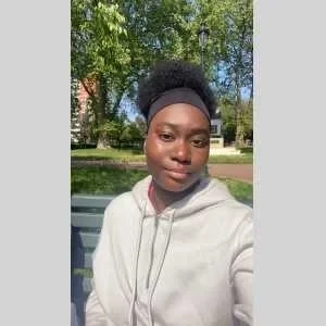 Coralie arielle, babysitter à Sannois