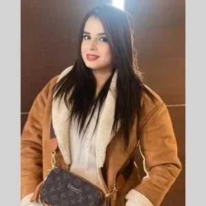 Widad, babysitter à Carrieres sous Poissy