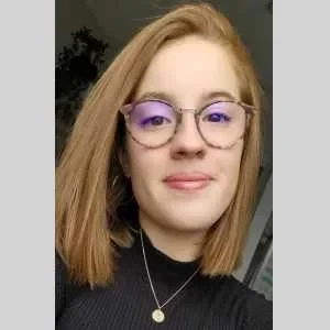 Justine, babysitter à Brest