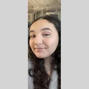 Maïssa, babysitter à Saint Denis les Bourg