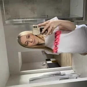 Elisa, babysitter à Champforgeuil