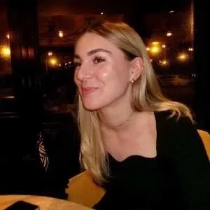 Lilou, babysitter à Ecrainville