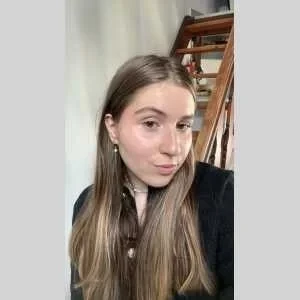 Julia, babysitter à Nancy