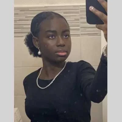 Reina, babysitter à Aubervilliers