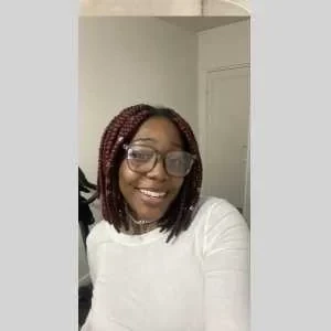 Sylvannie10@gmail.com, babysitter à Tours