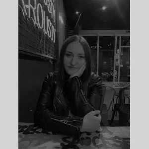 Eline , babysitter à Grignols