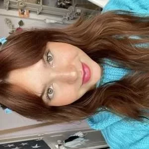 Adele , babysitter à Ezanville