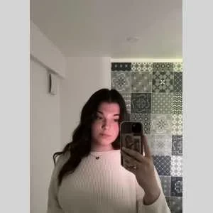 Laly, babysitter à Cuigy en Bray