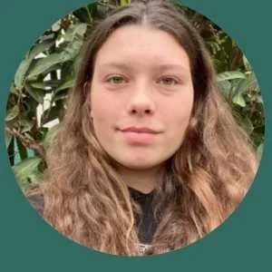 Satine, babysitter à Rueil Malmaison