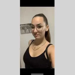 Cloe, babysitter à Mont de Marsan