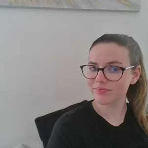 Emma, babysitter à Couternon