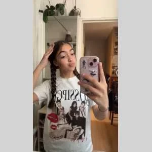 Linda , babysitter à Saint Laurent du Var