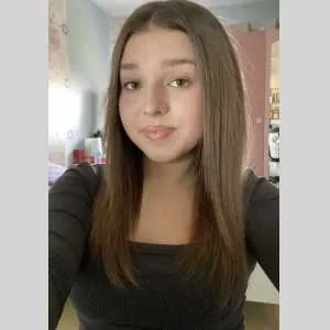 Lily , babysitter à Calais