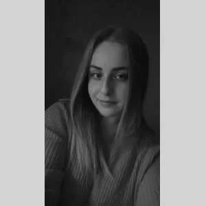 Lola, babysitter à Cebazat