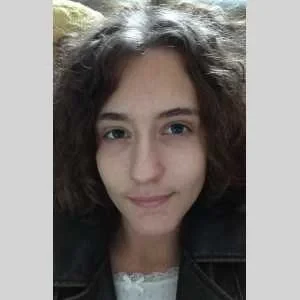 Sasha, babysitter à Courson les Carrieres