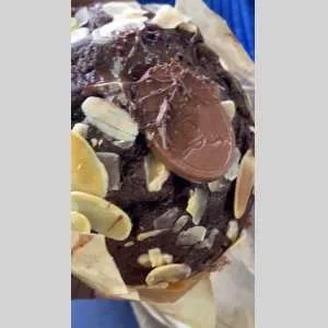 Hanifa, babysitter à Coublanc