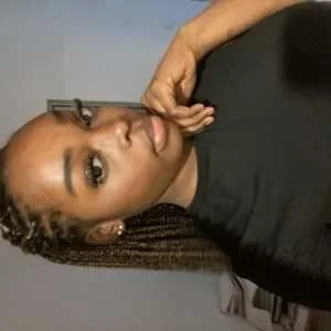 Noelie, babysitter à Valenton