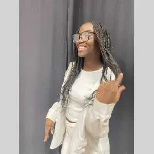 Dorcas, babysitter à Roanne