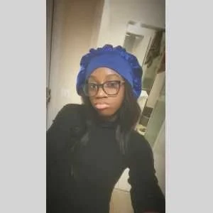 Danniely , babysitter à Montereau Fault Yonne