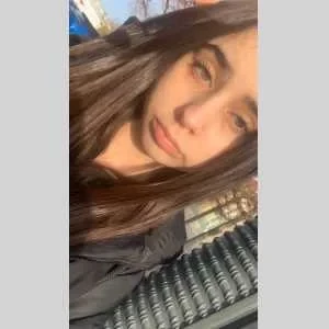 Malika, babysitter à Jarville la Malgrange