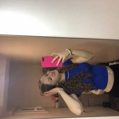 Clémentine , babysitter à Les Clayes sous Bois