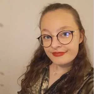 Apolline, babysitter à La Forest Landerneau