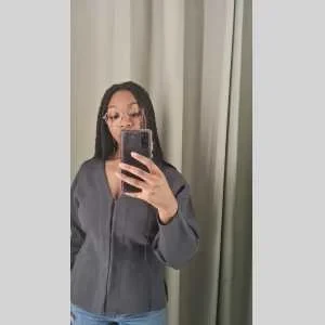 Schekina, babysitter à Lille