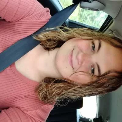 Cloé, babysitter à Mesanger