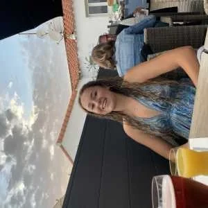 Sarah , babysitter à Longjumeau