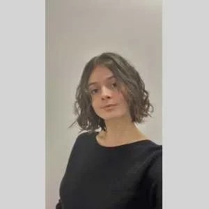 Clara, babysitter à Uxegney