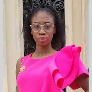 Romaylie, babysitter à Cergy