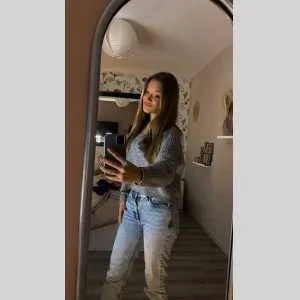 Emma , babysitter à Bergerac