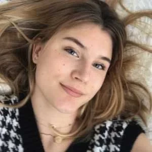 Maëlle, babysitter à Morieres les Avignon