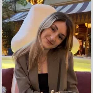 Lily, babysitter à La Ciotat