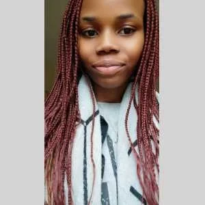 Marie , babysitter à Cour Cheverny