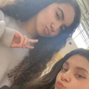 Safya et marion, babysitter à Nancy