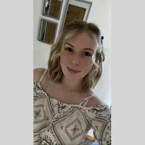 Mathilde , babysitter à Forest en Cambresis