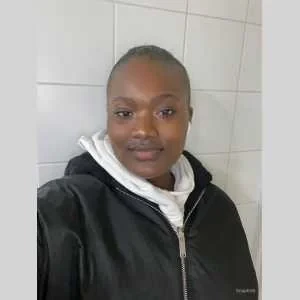 Saliath, babysitter à La Queue en Brie