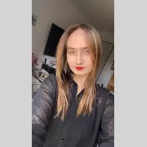 Jade, babysitter à Le Puy