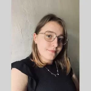 Sarah, babysitter à Waziers