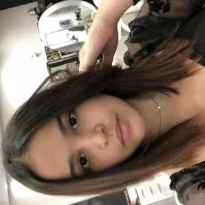 Yasmine, babysitter à Besse sur Issole