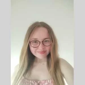 Emma, babysitter à Pessac