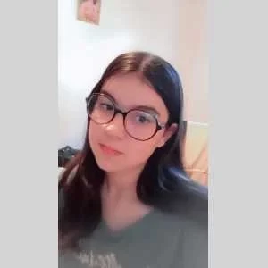 Tifanie , babysitter à Herm